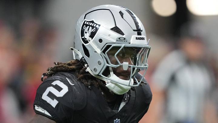 Las Vegas Raiders running back Ashton Jeanty carries the ball against the Kansas City Chiefs.