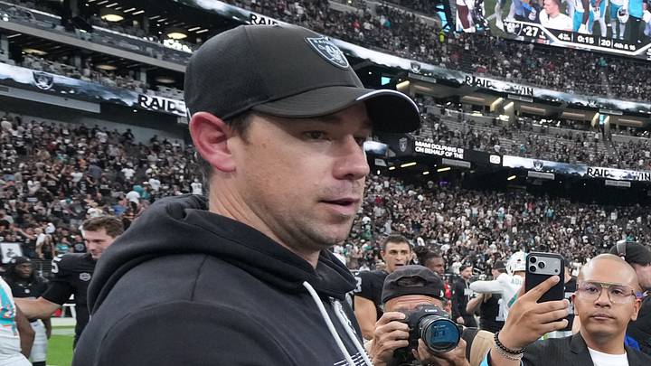 Sep 13, 2026; Paradise, Nevada, USA; Las Vegas Raiders head coach Klint Kubiak shakes hands with Miami Dolphins head coach Jeff Hafley after the game at Allegiant Stadium. Mandatory Credit: Kirby Lee-Imagn Images Sep 13, 2026; Paradise, Nevada, USA; Las Vegas Raiders head coach Klint Kubiak shakes hands with Miami Dolphins head coach Jeff Hafley after the game at Allegiant Stadium. Mandatory Credit: Kirby Lee-Imagn Images