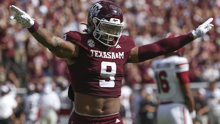 Texas A&M Aggies DE Cashius Howell reacts after a defensive play against the South Carolina Gamecocks.
