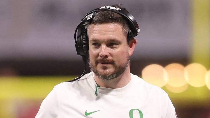 Jan 9, 2026; Atlanta, GA, USA; Oregon Ducks head coach Dan Lanning reacts during the first half of the 2025 Peach Bowl and semifinal game of the College Football Playoff against the Indiana Hoosiers at Mercedes-Benz Stadium. Mandatory Credit: Brett Davis-Imagn Images Jan 9, 2026; Atlanta, GA, USA; Oregon Ducks head coach Dan Lanning reacts during the first half of the 2025 Peach Bowl and semifinal game of the College Football Playoff against the Indiana Hoosiers at Mercedes-Benz Stadium. Mandatory Credit: Brett Davis-Imagn Images