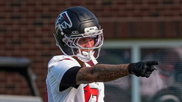 Atlanta Falcons cornerback Avieon Terrell Jr.