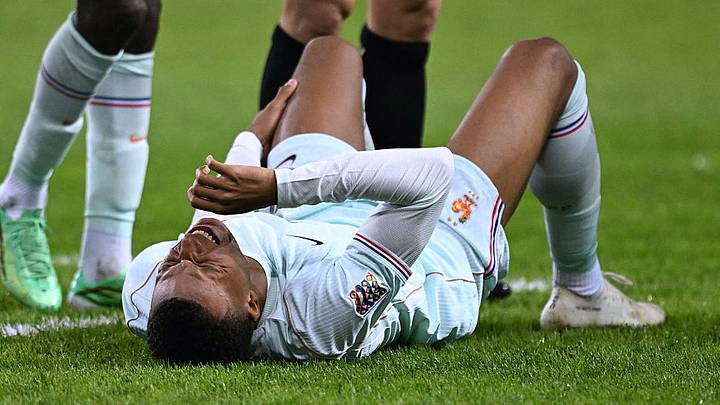 Mbappe Sparks Injury Scare in France Friendly, Leaving Recovery Timeline Shrouded in Uncertainty