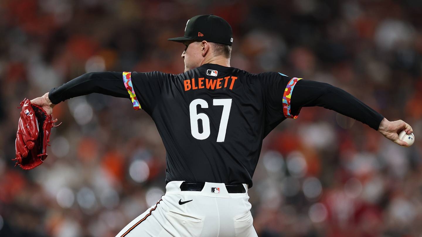 Braves Swap Suarez for Stellar Blewett to Boost Bullpen