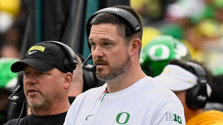 Oct 11, 2025; Eugene, Oregon, USA; Oregon Ducks head coach Dan Lanning instructs his team from the sideline against the Indiana Hoosiers during the third quarter at Autzen Stadium. Mandatory Credit: Troy Wayrynen-Imagn Images