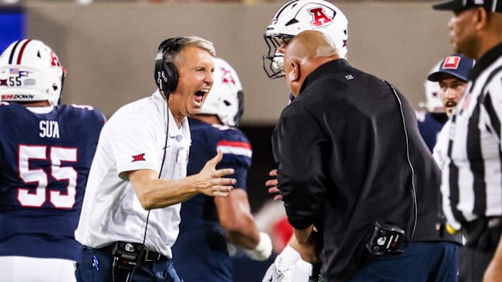 Sep 12, 2025; Tucson, Arizona, USA; Arizona Wildcats head coach Brent Brennan celebrates near the end of their game against the Kansas State Wildcats at Arizona Stadium. Mandatory Credit: Aryanna Frank-Imagn Images Sep 12, 2025; Tucson, Arizona, USA; Arizona Wildcats head coach Brent Brennan celebrates near the end of their game against the Kansas State Wildcats at Arizona Stadium. Mandatory Credit: Aryanna Frank-Imagn Images