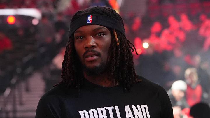 Mar 29, 2026; Portland, Oregon, USA; Portland Trail Blazers center Robert Williams III (35) greets fans as he walks toward the court or locker room before the game against the Washington Wizards at Moda Center. Mandatory Credit: Soobum Im-Imagn Images
