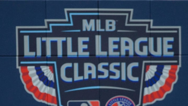The New York Mets warm up before the MLB little league classic against the Philadelphia Phillies at Historic Bowman Field in 2018.