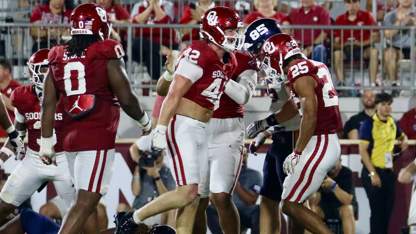 After Waiting His Turn For Two Seasons, Wyatt Gilmore Made an Impression Against UTEP