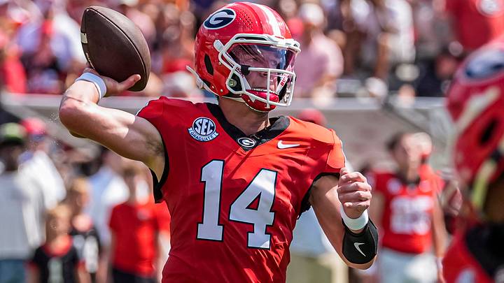 Georgia Football QB Gunner Stockton against Tennessee State.