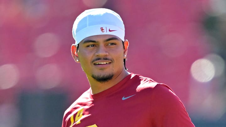 Oct 11, 2025; Los Angeles, California, USA; USC Trojans quarterback Jayden Maiava (14) warms up prior to the game against the Michigan Wolverines at United Airlines Field at the Los Angeles Memorial Coliseum. Mandatory Credit: Jayne Kamin-Oncea-Imagn Images Oct 11, 2025; Los Angeles, California, USA; USC Trojans quarterback Jayden Maiava (14) warms up prior to the game against the Michigan Wolverines at United Airlines Field at the Los Angeles Memorial Coliseum. Mandatory Credit: Jayne Kamin-Oncea-Imagn Images