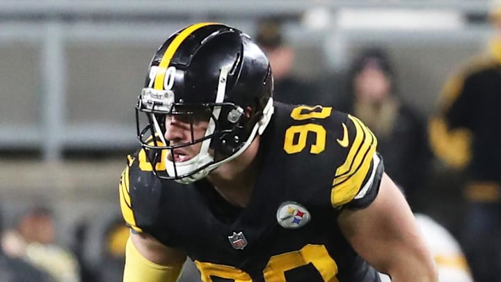 Pittsburgh Steelers linebacker T.J. Watt (90).