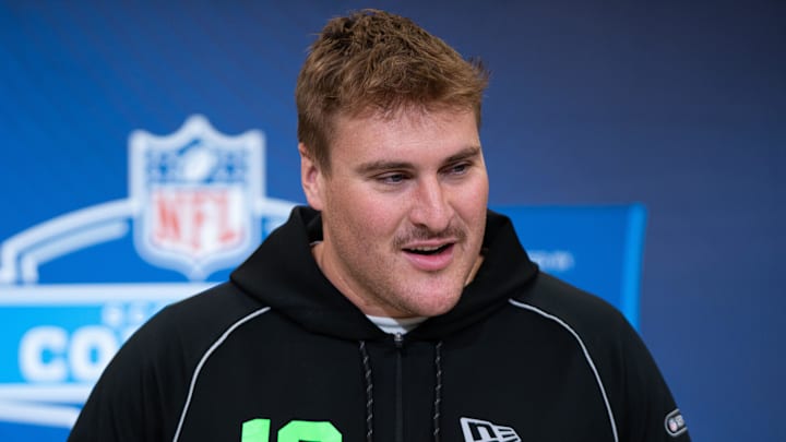 Kentucky offensive lineman Jager Burton