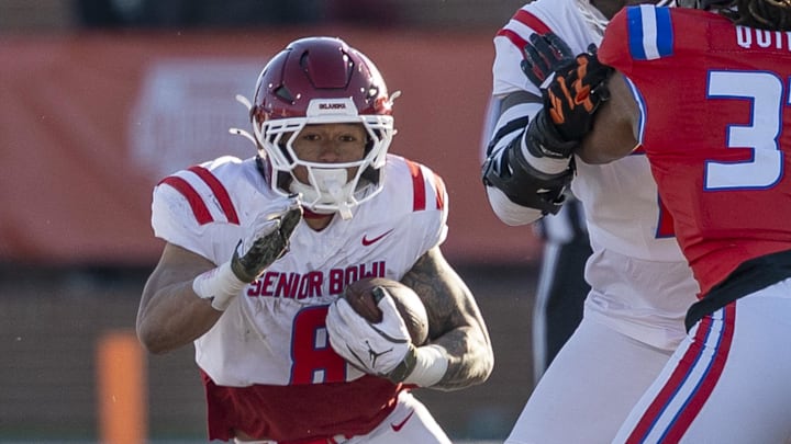 American running back Jaydn Ott (8) of Oklahoma runs the ball during the second half of the 2026 Senior Bowl at University of South Alabama, Hancock Whitney Stadium. American running back Jaydn Ott (8) of Oklahoma runs the ball during the second half of the 2026 Senior Bowl at University of South Alabama, Hancock Whitney Stadium.