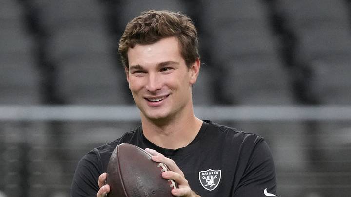 Las Vegas Raiders quarterback Fernando Mendoza