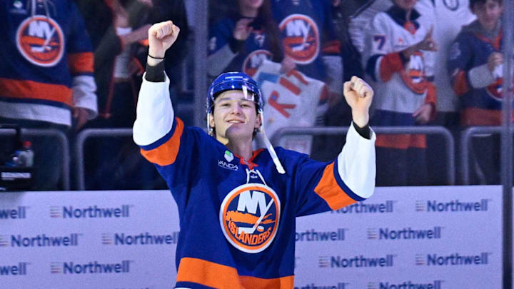 Mar 1, 2026; Elmont, New York, USA; New York Islanders defenseman Matthew Schaefer (48) celebrates with the crowd after the victory over the Florida Panthers during the third period at UBS Arena. Mandatory Credit: Dennis Schneidler-Imagn Images Mar 1, 2026; Elmont, New York, USA; New York Islanders defenseman Matthew Schaefer (48) celebrates with the crowd after the victory over the Florida Panthers during the third period at UBS Arena. Mandatory Credit: Dennis Schneidler-Imagn Images