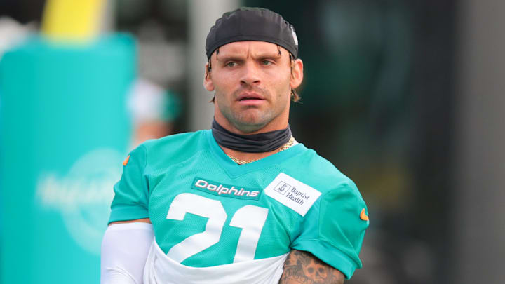 Jul 28, 2025; Miami Gardens, MI, USA; Miami Dolphins safety Minkah Fitzpatrick (right), safety Ashtyn Davis (center) and cornerback Jack Jones (left) work during training camp at Baptist Health Training Complex. Mandatory Credit: Sam Navarro-Imagn Images