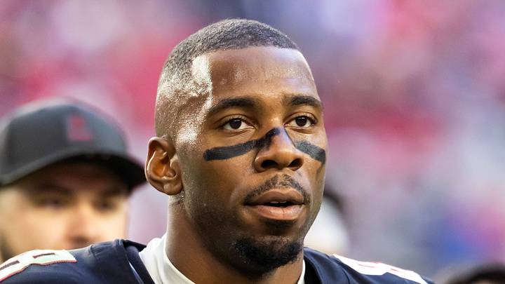Dec 21, 2025; Glendale, Arizona, USA; Atlanta Falcons tight end Kyle Pitts Sr. (8) against the Arizona Cardinals at State Farm Stadium. Mandatory Credit: Mark J. Rebilas-Imagn Images