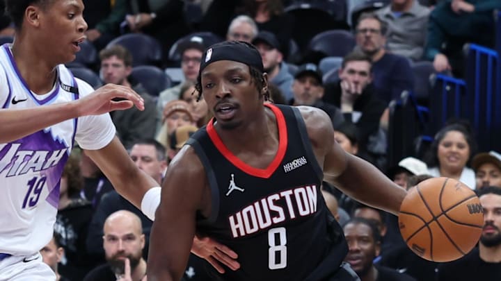 Nov 30, 2025; Salt Lake City, Utah, USA; Houston Rockets forward Jae'Sean Tate (8) moves the ball against Utah Jazz guard Ace Bailey (19) during the second half at Delta Center. Mandatory Credit: Rob Gray-Imagn Images Nov 30, 2025; Salt Lake City, Utah, USA; Houston Rockets forward Jae'Sean Tate (8) moves the ball against Utah Jazz guard Ace Bailey (19) during the second half at Delta Center. Mandatory Credit: Rob Gray-Imagn Images