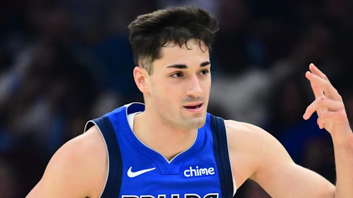 Dallas Mavericks, John Poulakidas Dallas Mavericks, John Poulakidas