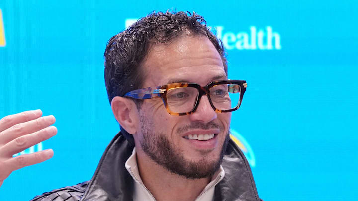 Los Angeles Chargers offensive coordinator Mike McDaniel