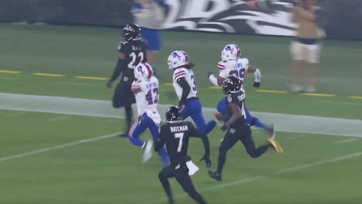 Baltimore Ravens RB Derrick Henry scores a touchdown against the Buffalo Bills. 