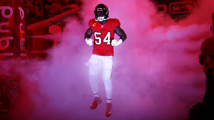 Lavonte David almost fought a former Buccaneers coach during tense training camp exchange.