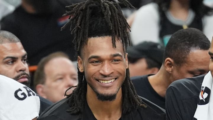 Feb 7, 2026; San Antonio, Texas, USA; San Antonio Spurs guard Stephon Castle (5) on the bench during the second half against the Dallas Mavericks at Frost Bank Center. Mandatory Credit: Daniel Dunn-Imagn Images Feb 7, 2026; San Antonio, Texas, USA; San Antonio Spurs guard Stephon Castle (5) on the bench during the second half against the Dallas Mavericks at Frost Bank Center. Mandatory Credit: Daniel Dunn-Imagn Images