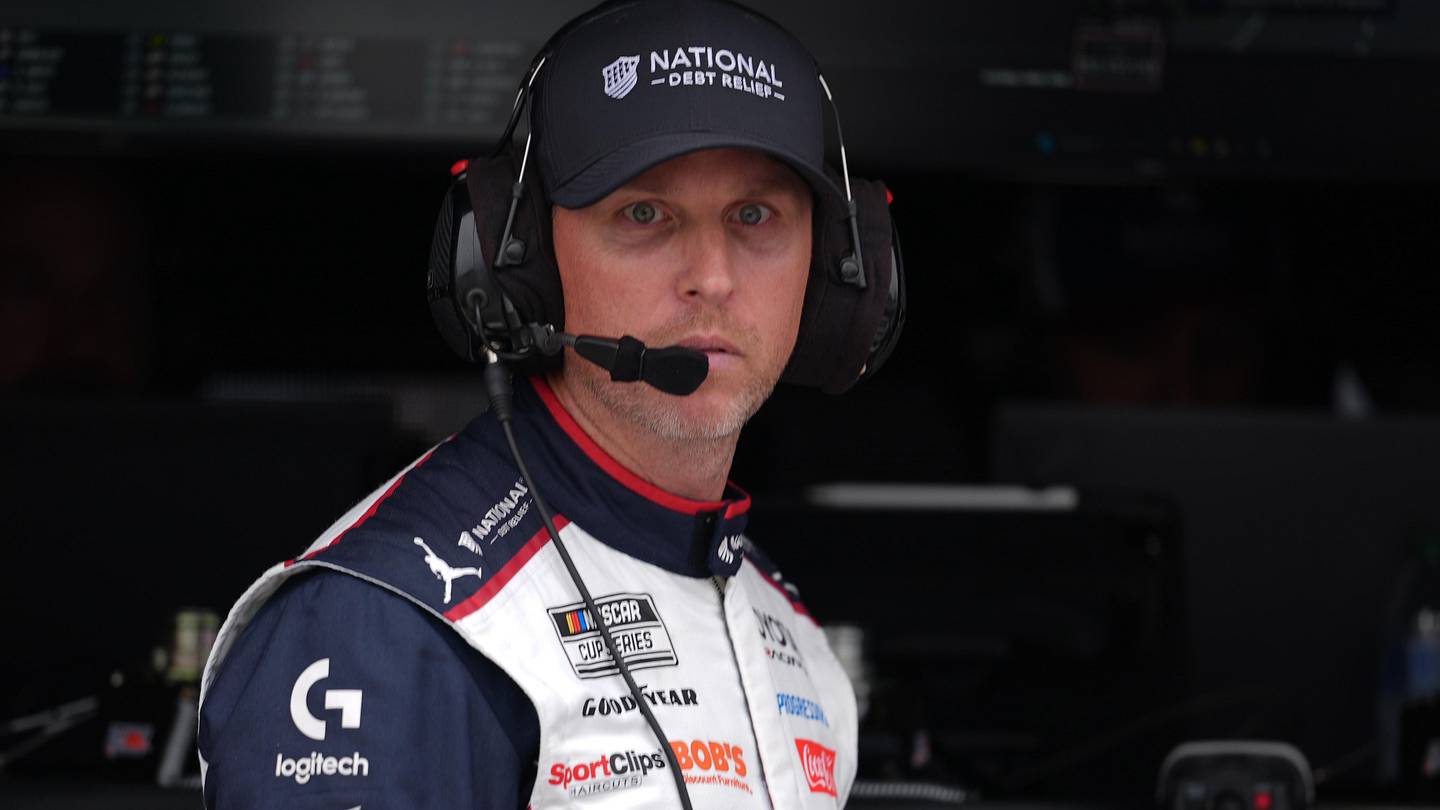 Hamlin Breaks Hocevar's Heart On Path To 50th Career Cup Series Pole