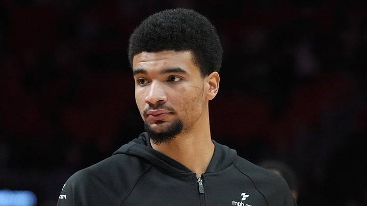 Miami Heat center Kel'el Ware (7) warms up before the game against the Chicago Bulls at Kaseya Center on January 31, 2026.