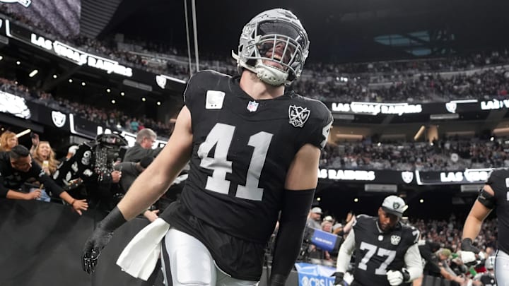 Dec 22, 2024; Paradise, Nevada, USA; Las Vegas Raiders linebacker Robert Spillane (41) enters the field before the game against the Jacksonville Jaguars at Allegiant Stadium. Mandatory Credit: Kirby Lee-Imagn Images Dec 22, 2024; Paradise, Nevada, USA; Las Vegas Raiders linebacker Robert Spillane (41) enters the field before the game against the Jacksonville Jaguars at Allegiant Stadium. Mandatory Credit: Kirby Lee-Imagn Images