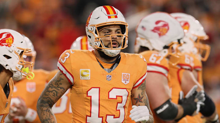 Wide receiver Mike Evans