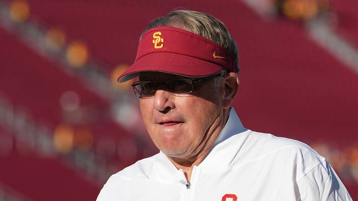 Sep 4, 2026; Los Angeles, California, USA; Southern California Trojans defensive coordinator Gary Patterson during the game against the Fresno State Bulldogs at United Airlines Field at Los Angeles Memorial Coliseum. Sep 4, 2026; Los Angeles, California, USA; Southern California Trojans defensive coordinator Gary Patterson during the game against the Fresno State Bulldogs at United Airlines Field at Los Angeles Memorial Coliseum.