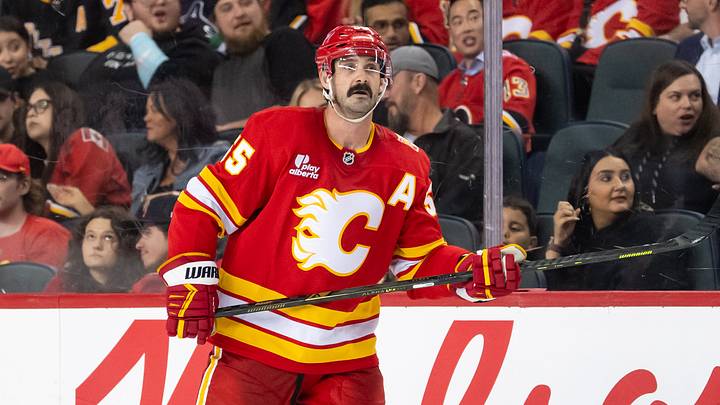 NHL: SEP 22 Preseason Canucks at Flames NHL: SEP 22 Preseason Canucks at Flames