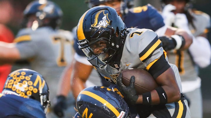 American Heritage Patriots running back Byron Louis has changed his mind from FSU to the Florida Gators.