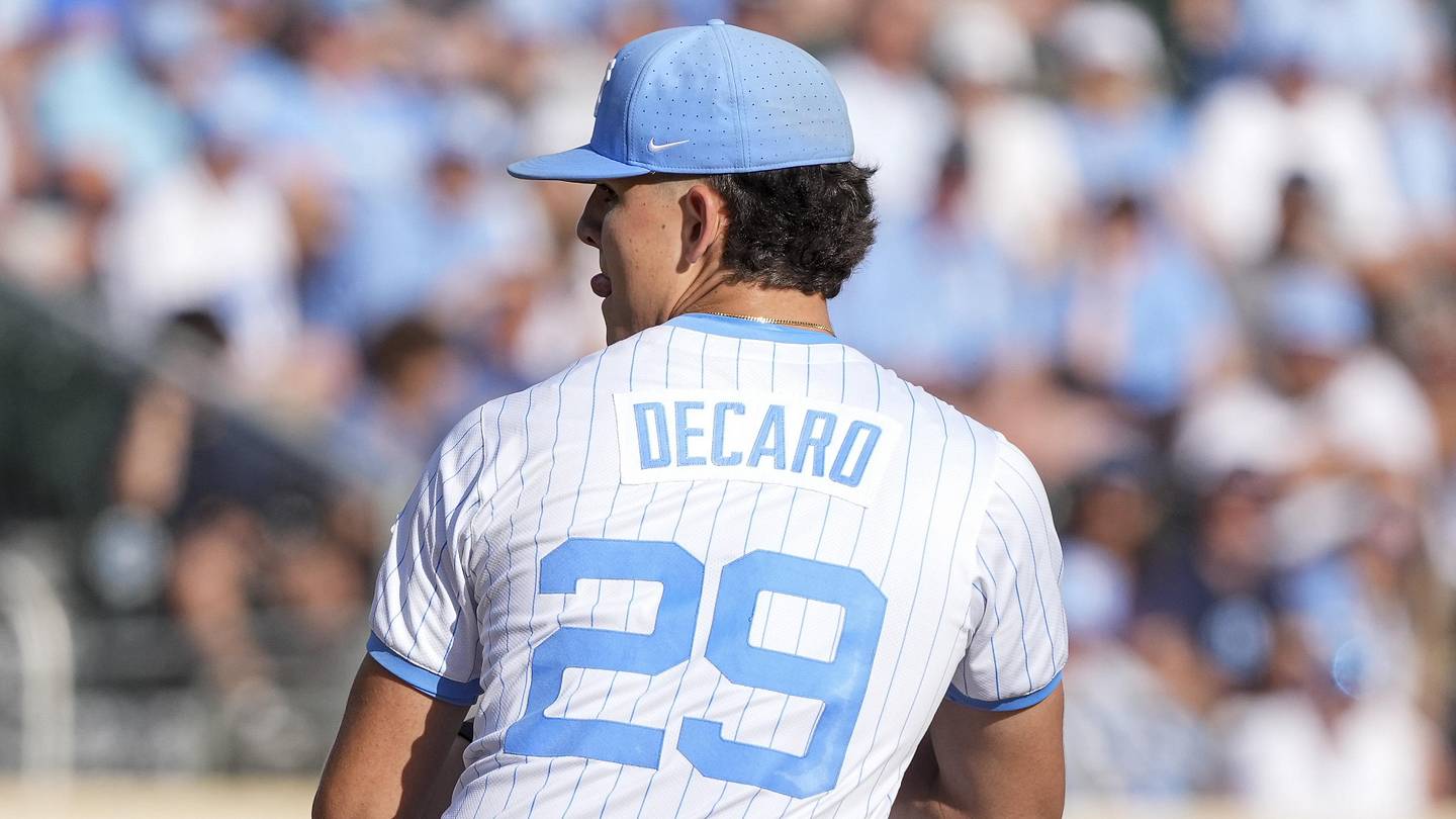 UNC's DeCaro Talks 'Distractions' Ahead of College World Series