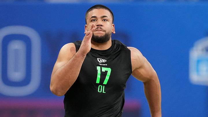 Kansas Jayhawks offensive lineman Enrique Cruz (OL17) Kansas Jayhawks offensive lineman Enrique Cruz (OL17)