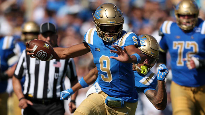 Oct 4, 2025; Pasadena, California, USA; UCLA Bruins quarterback Nico Iamaleava (9) runs with the ball during the third quarter against the Penn State Nittany Lions at Rose Bowl. Mandatory Credit: Kiyoshi Mio-Imagn Images Oct 4, 2025; Pasadena, California, USA; UCLA Bruins quarterback Nico Iamaleava (9) runs with the ball during the third quarter against the Penn State Nittany Lions at Rose Bowl. Mandatory Credit: Kiyoshi Mio-Imagn Images