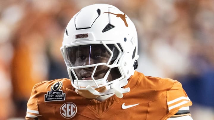 Texas Longhorns linebacker Anthony Hill Jr. Texas Longhorns linebacker Anthony Hill Jr.