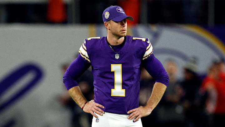 Minnesota Vikings kicker Greg Joseph