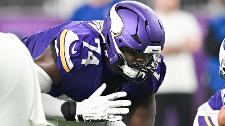 Minnesota Vikings LT Cam Robinson