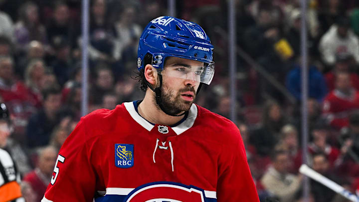 Apr 14, 2025; Montreal, Quebec, CAN; Look on Montreal Canadiens center Alex Newhook (15) against the Chicago Blackhawks in the first period at Bell Centre. Mandatory Credit: David Kirouac-Imagn Images