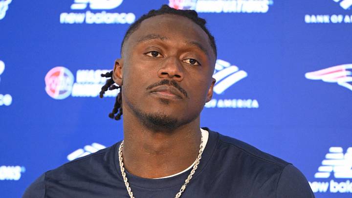 New England Patriots wide receiver A.J. Brown (1).