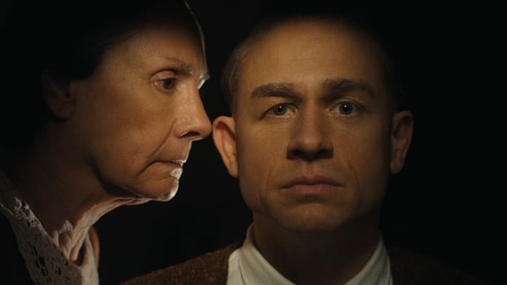 (L to R) Laurie Metcalf as Augusta Gein, Charlie Hunnam as Ed Gein in episode 307 of Monster: The Ed Gein Story