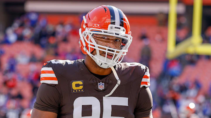 Cleveland Browns defensive end Myles Garrett Cleveland Browns defensive end Myles Garrett