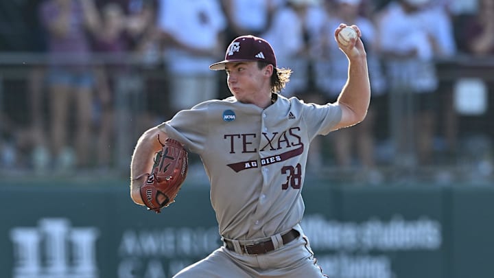 Texas A&M pitcher Shane Sdao (38) throws a pitch during the first inning against Oregon at Olsen Field, Blue Bell Park 