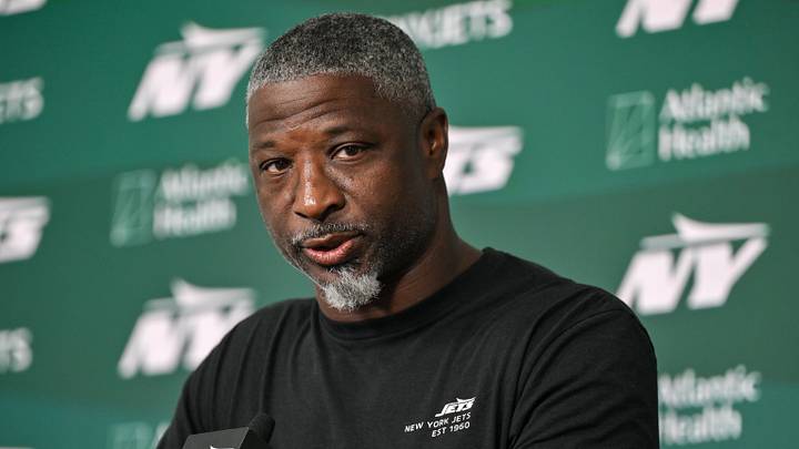 New York Jets head coach Aaron Glenn New York Jets head coach Aaron Glenn