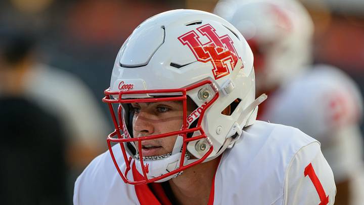 Sep 26, 2025; Corvallis, Oregon, USA; Houston Cougars quarterback Conner Weigman (1) warms up before the game against the Oregon State Beavers at Reser Stadium. Mandatory Credit: Craig Strobeck-Imagn Images Sep 26, 2025; Corvallis, Oregon, USA; Houston Cougars quarterback Conner Weigman (1) warms up before the game against the Oregon State Beavers at Reser Stadium. Mandatory Credit: Craig Strobeck-Imagn Images