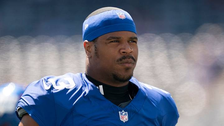 New York Giants linebacker Abdul Carter (3) warms up during a preseason opening game