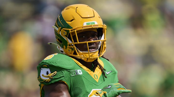 Oregon Ducks running back Noah Whittington warms up before a game against the Montana State Bobcats at Autzen Stadium.