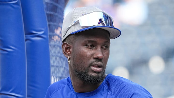Jul 11, 2025; Kansas City, Missouri, USA; New York Mets third baseman Ronny Mauricio (10) takes batting practice against the Kansas City Royals prior to a game at Kauffman Stadium. Mandatory Credit: Denny Medley-Imagn Images Jul 11, 2025; Kansas City, Missouri, USA; New York Mets third baseman Ronny Mauricio (10) takes batting practice against the Kansas City Royals prior to a game at Kauffman Stadium. Mandatory Credit: Denny Medley-Imagn Images